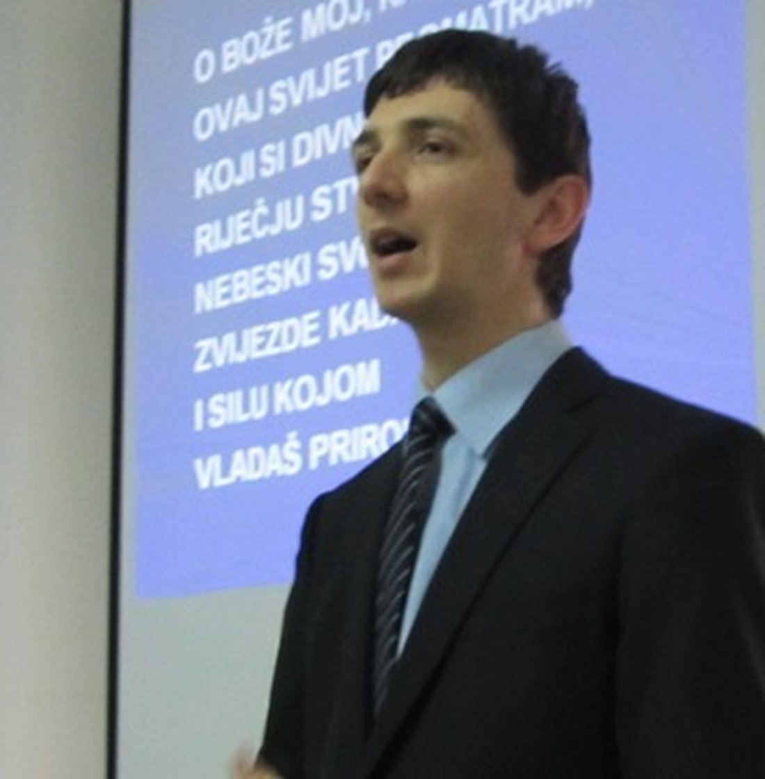 Dalibor på talestolen i Virovitica. Dalibor på talestolen i Virovitica.