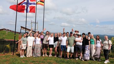 Konstrastenes dager i Uganda: Fra hjelpeprosjekt til levende barn Konstrastenes dager i Uganda: Fra hjelpeprosjekt til levende barn