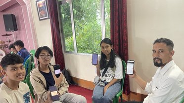 Ungdom i Himalaya kommer til tro gjennom en enkel app